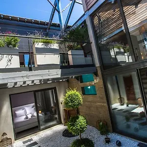 Be Loft Pool&spa Avignon