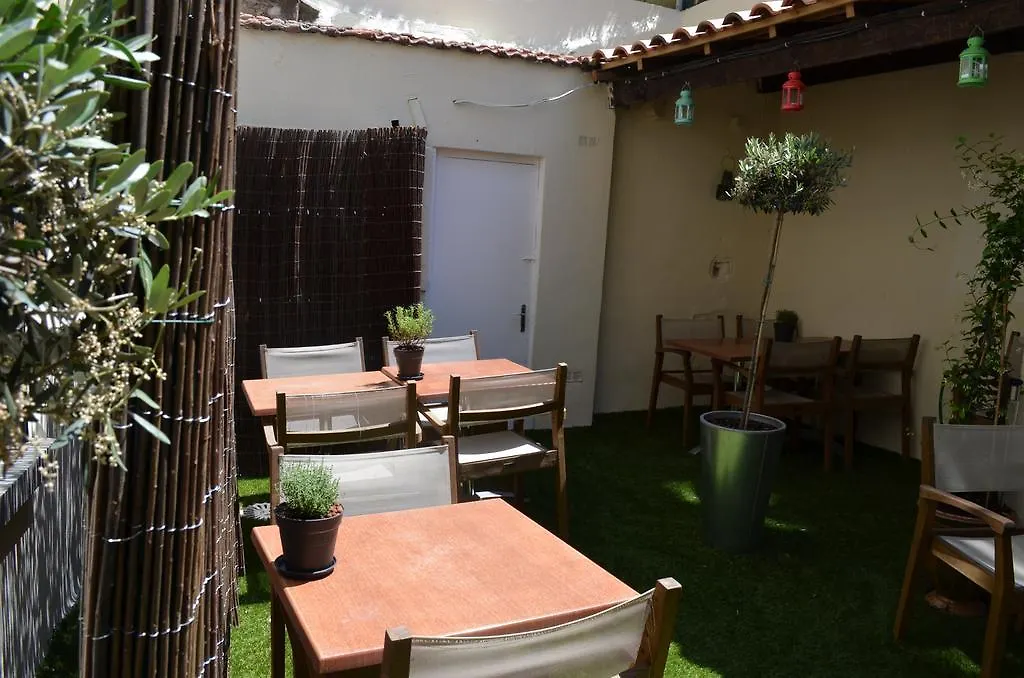 Hotel Les Corps Saints Avignon Frankrijk