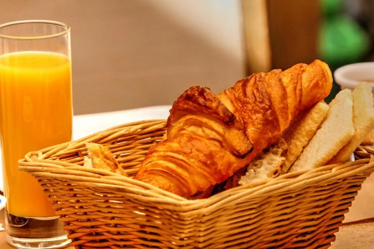Hotel Les Corps Saints Avignon Frankrijk